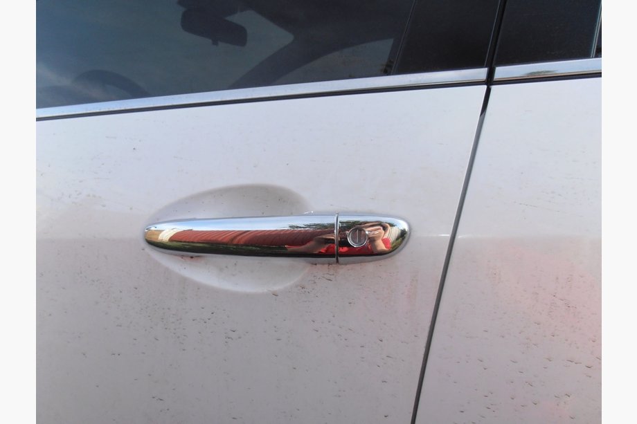 Mazda CX-9 2017- Chrome Door Handle Covers (4 pcs, Stainless Steel) Without Chip Carmos - Turkish Steel Image