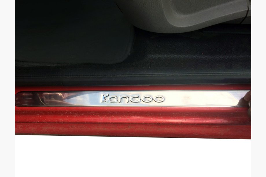 Renault Kangoo 2008–2020 Door Sill Protectors OmsaLine (2 pcs, Stainless Steel) Photo 1