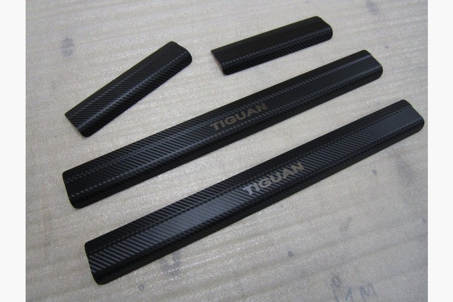 Volkswagen Tiguan 2016-2023 Door Sill Protectors Nataniko (4 pcs, Stainless Steel) Carbon Look Photo 2