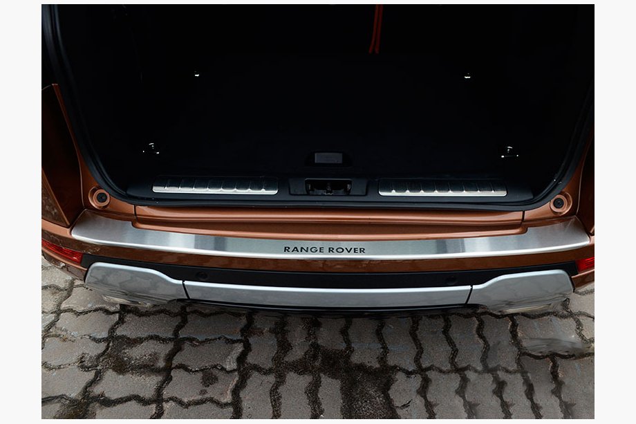 Range Rover IV L405 2013-2021 Rear bumper protector with lip Natanika (stainless steel) Image