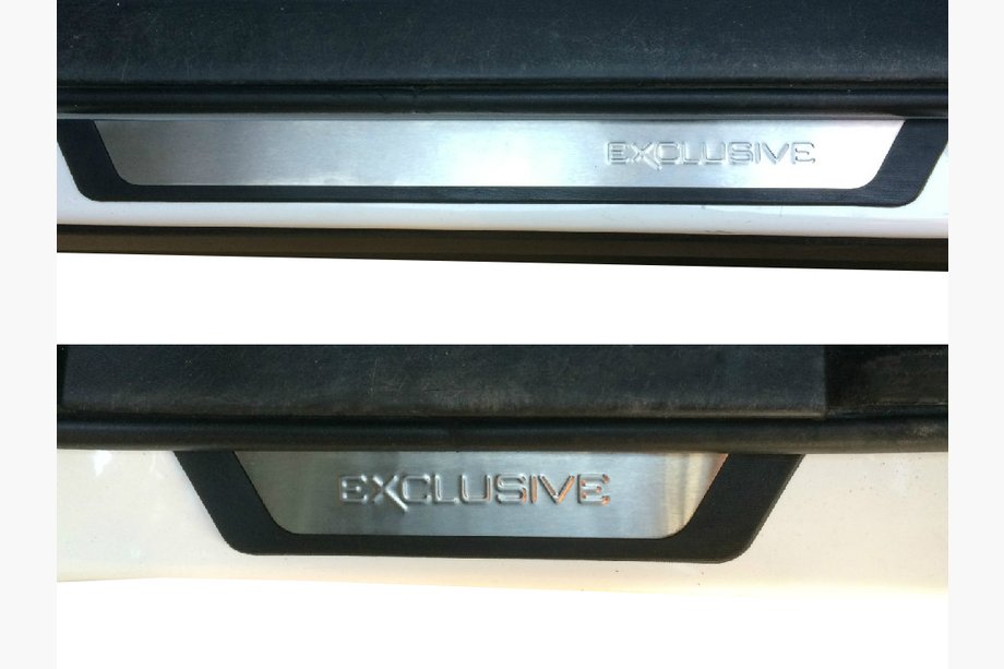 Range Rover Sport 2005-2013 Door Sill Protectors Flexill (4pcs, Stainless Steel) Image