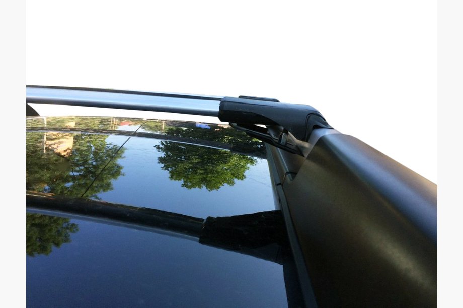 Dacia Duster 2008-2018 Lockable roof bars for roof rails WingBar V1 (2008-2014, 2 pcs) 2008-2014 Gray Image