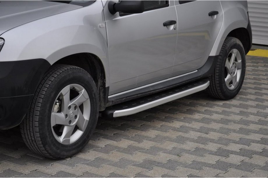 Dacia Duster 2008-2018 Side Steps Fullmond (2 pcs, aluminum profile) Image