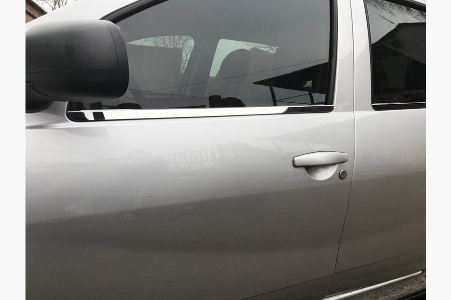 Renault Duster 2008–2017 Window Trim Molding (4 pcs, Stainless Steel) Photo 2