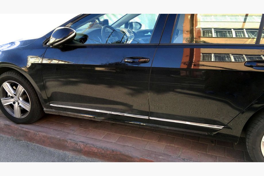 Volkswagen Golf 7/E-Golf 2012-2020 Door moldings stainless steel (4 pcs) Image