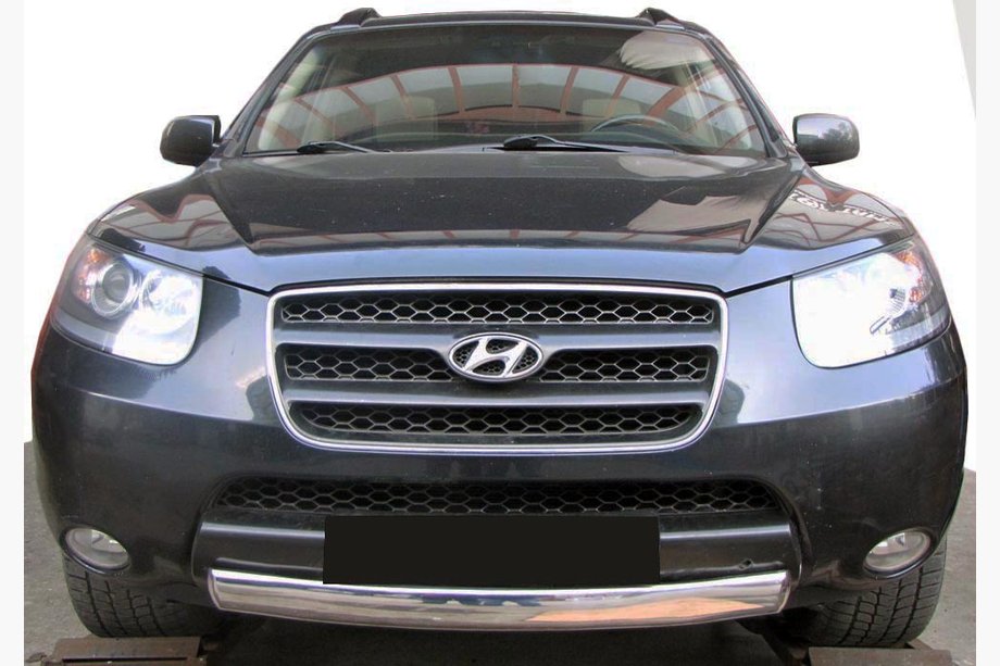 Hyundai Santa Fe 2 2006-2012 Front Bar ST008-Oval (Stainless Steel) Image