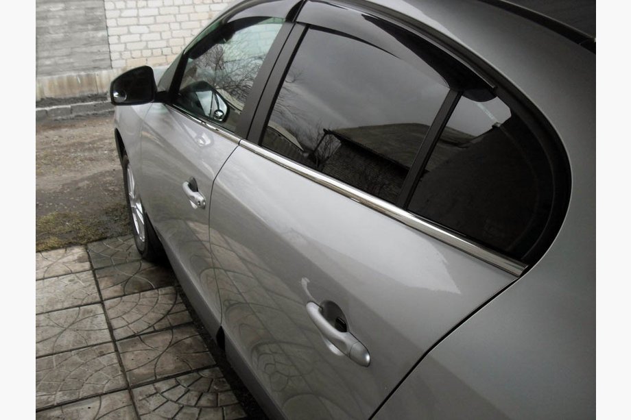 Renault Fluence 2009-2016 Window lower trim stainless steel (4 pcs) Image