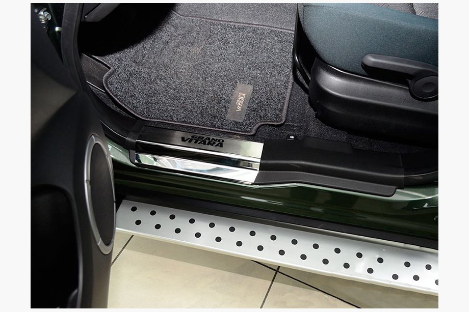 Suzuki Grand Vitara 2005-2017 Natanika Premium Door Sill Protectors (4 pcs, Stainless Steel) Image