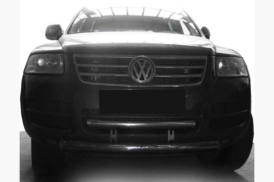 Volkswagen Touareg 2002–2010 Bull Bar ST013 Stainless Steel Image