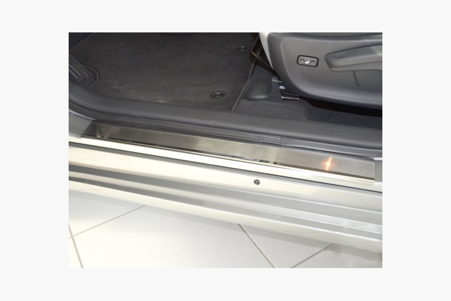 Toyota Avensis 2009-2018 Door Sill Covers Nataniko (4 pcs, Stainless Steel) Image