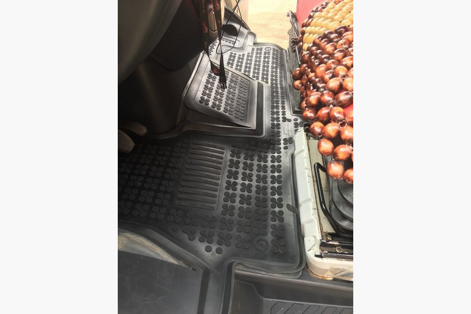 Mercedes Sprinter W901/902/903/904/905 1995–2006 Rubber floor mat one-piece (RezavPlast) Image