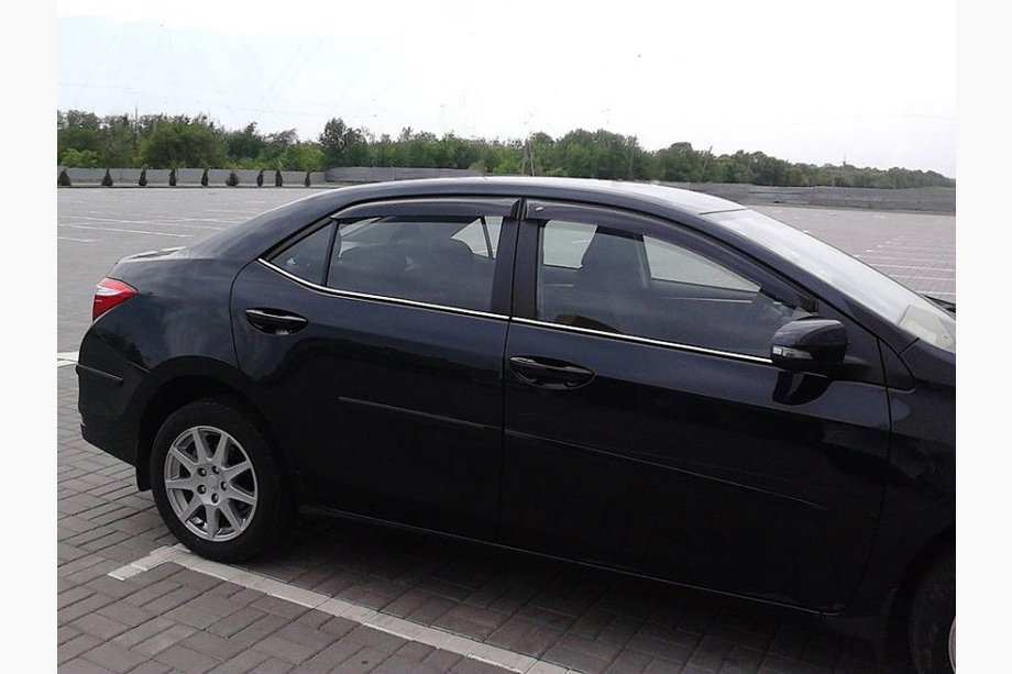 Toyota Corolla 2013-2019 Window Deflectors (4 pcs, Cobra) Image