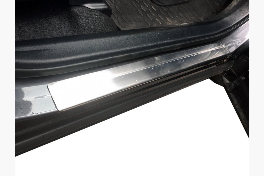 Toyota Rav 4 2013-2018 Door Sill Protectors OmsaLine (4 pcs, Stainless Steel) Image