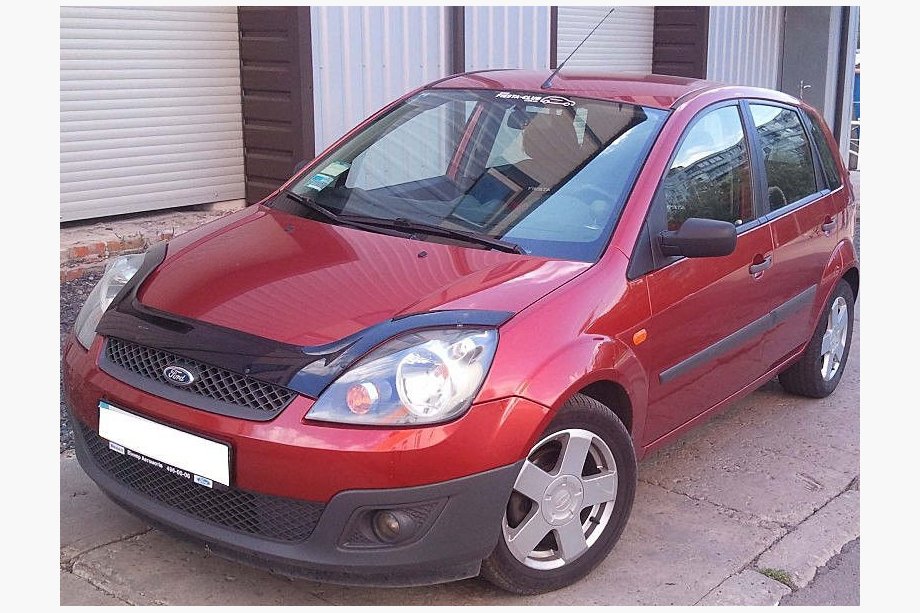 Ford Fiesta 2002-2008 Hood Deflector VIP Image