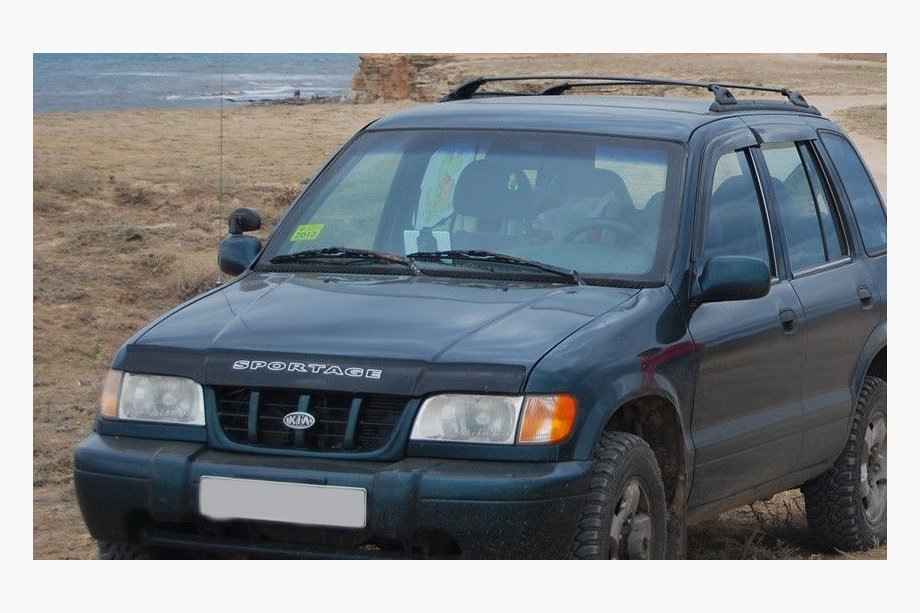 Kia Sportage 1994-2004 Hood Deflector (VIP) Image