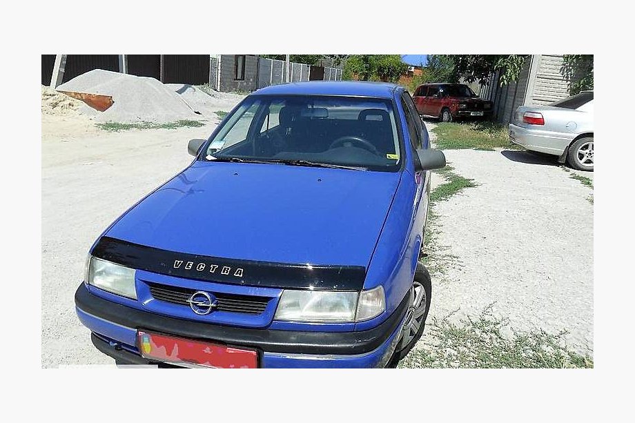 Opel Vectra A 1987-1995 Hood Deflector (VIP) Image