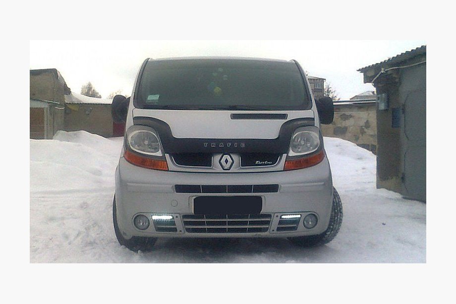 Renault Trafic 2001–2015 Hood Deflector Long (VIP) Image