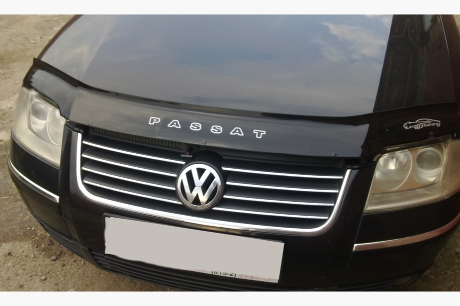 Volkswagen Passat B5 1997-2005 Hood Deflector 2001-2005 (VIP) Image