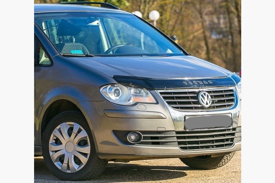 Volkswagen Touran 2003-2010 Hood Deflector 2003-2007 (VIP) Image