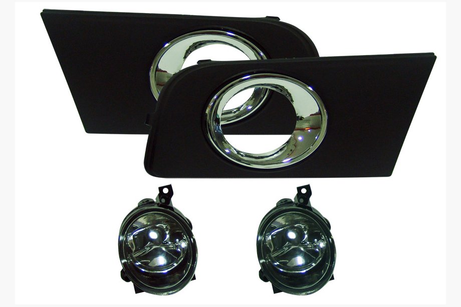 Volkswagen Amarok 2010-2022 Fog Lights with Chrome (Halogen) Image