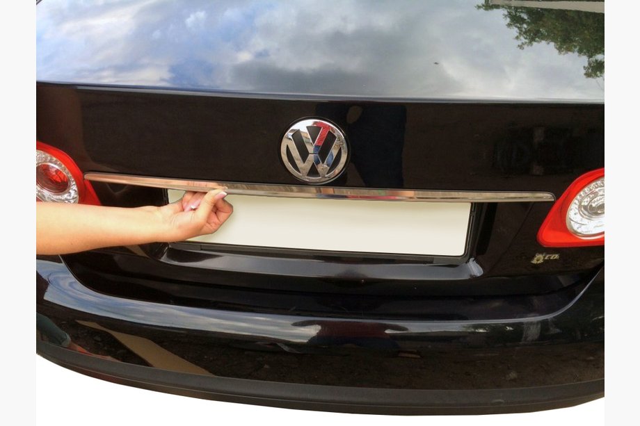 Volkswagen Jetta 2006-2011 Stainless steel trim above license plate Image
