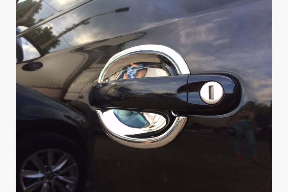 Volkswagen Golf Plus 2004-2014 Door handle bowls (4 pcs, plastic) Image