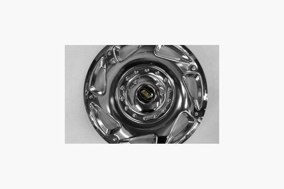 Volkswagen Crafter 2006-2016 Metal Wheel Covers (Set of 4) Image