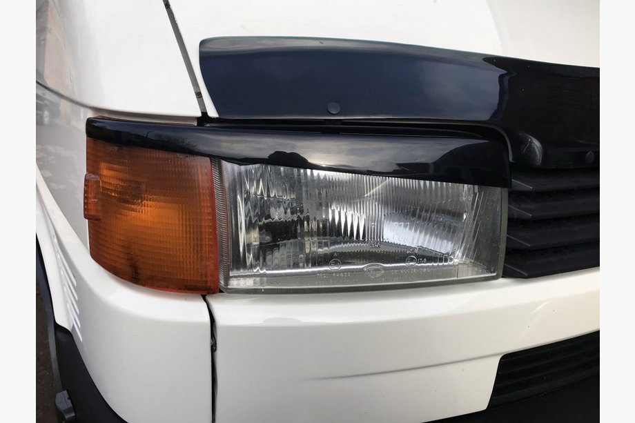 Volkswagen T4 Caravelle/Multivan 1990–2003 Headlight Eyelids Straight Hood (2 pcs) Image