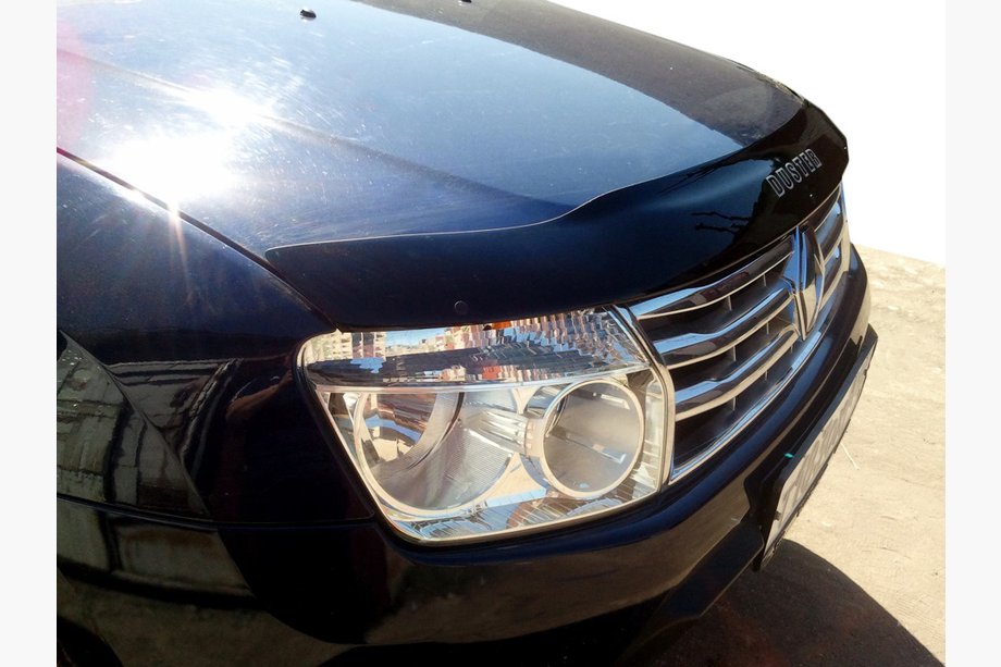 Dacia Duster 2008-2018 Clearance! Hood Deflector VIP Image