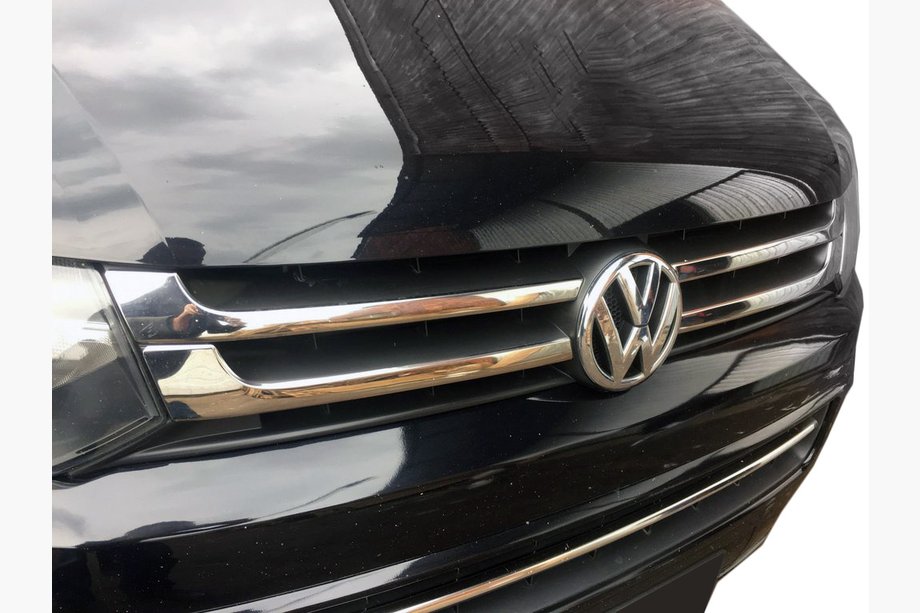 Volkswagen T5 2010-2015 Chrome Split Grille Covers (Carmos, 4 pcs, Stainless Steel) Image