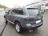 Volkswagen Touareg 2002–2010 Chrome Roof Rails (Plastic Feet) Metal Foot photo 9