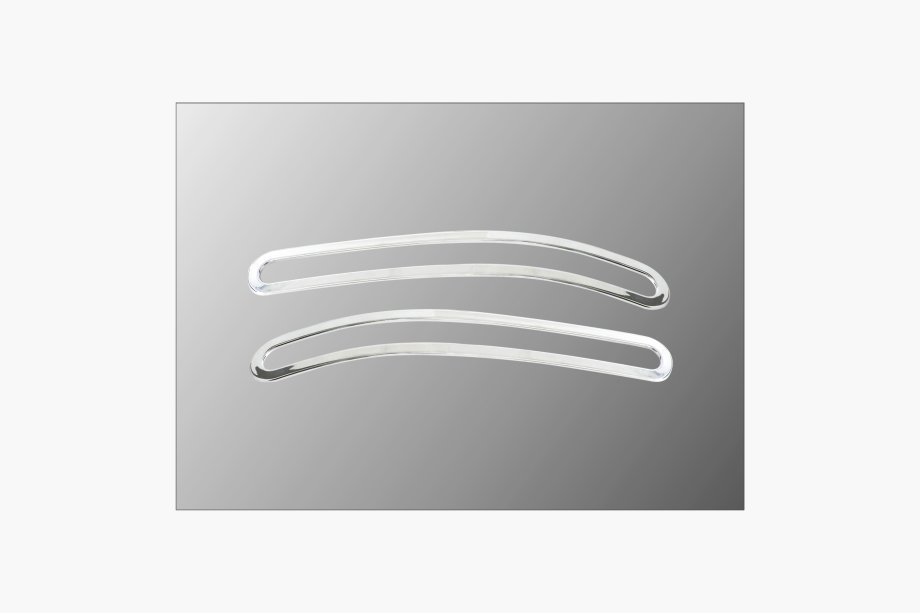 Volkswagen Touareg 2002–2010 Fog light covers (2 pcs, plastic) Image