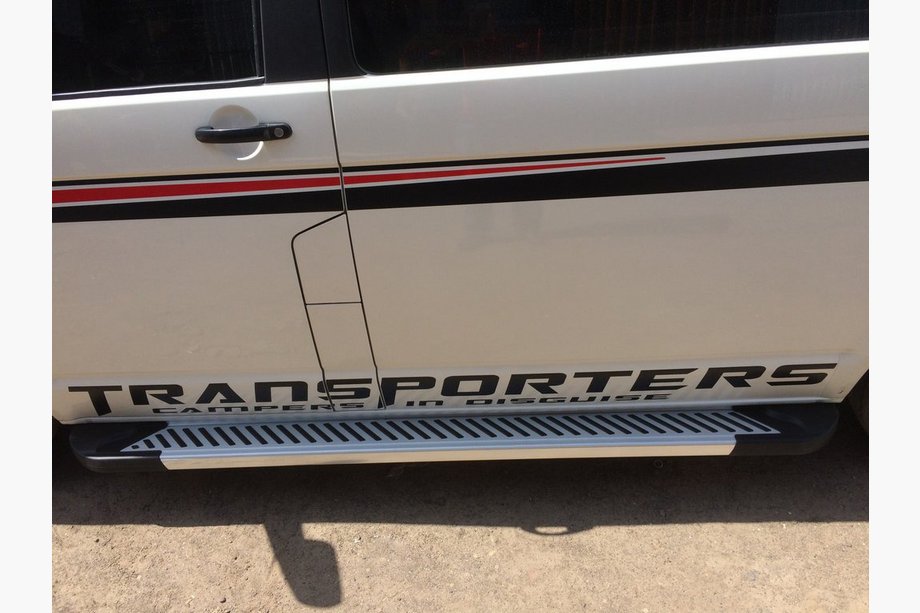 Volkswagen T6 2015-2024 Side Steps Line (2 pcs, Aluminum) Image