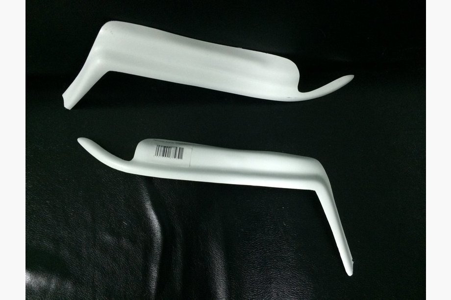 Audi 80/90 1987-1996 Headlight Eyelids (2 pcs, primed) Image