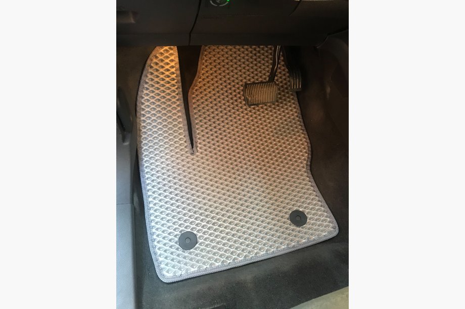 Ford Kuga/Escape 2013-2019 EVA Floor Mats (Gray) Image