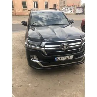 Facelift conversion kit from LC200 2008-2015 to 2019 Executive Toyota Land Cruiser 200 2007-2021 photo 4