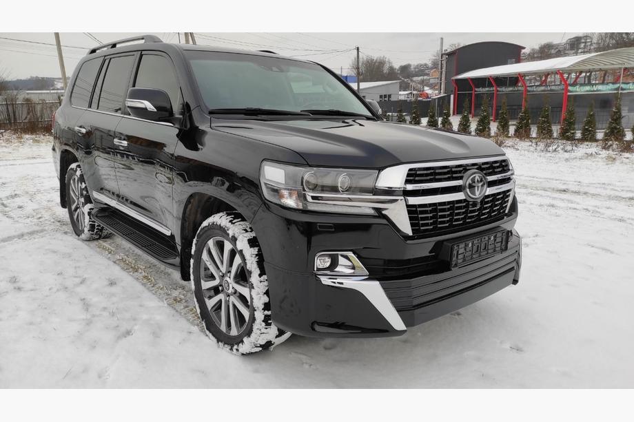 Toyota Land Cruiser 200 2007-2021 Facelift conversion kit from LC200 2008-2015 to 2021 Executive Photo 9