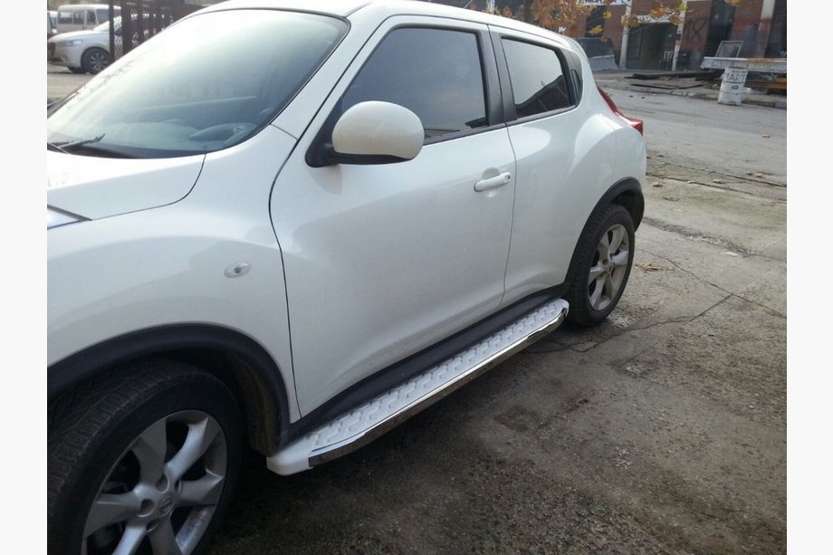 Nissan Juke 2010-2019 Side Steps WhiteLine (2 pcs, Aluminum) Image