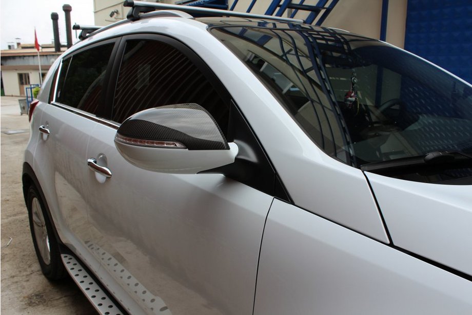 Kia Sportage 2010-2015 Mirror Covers (2 pcs, Carbon) Image