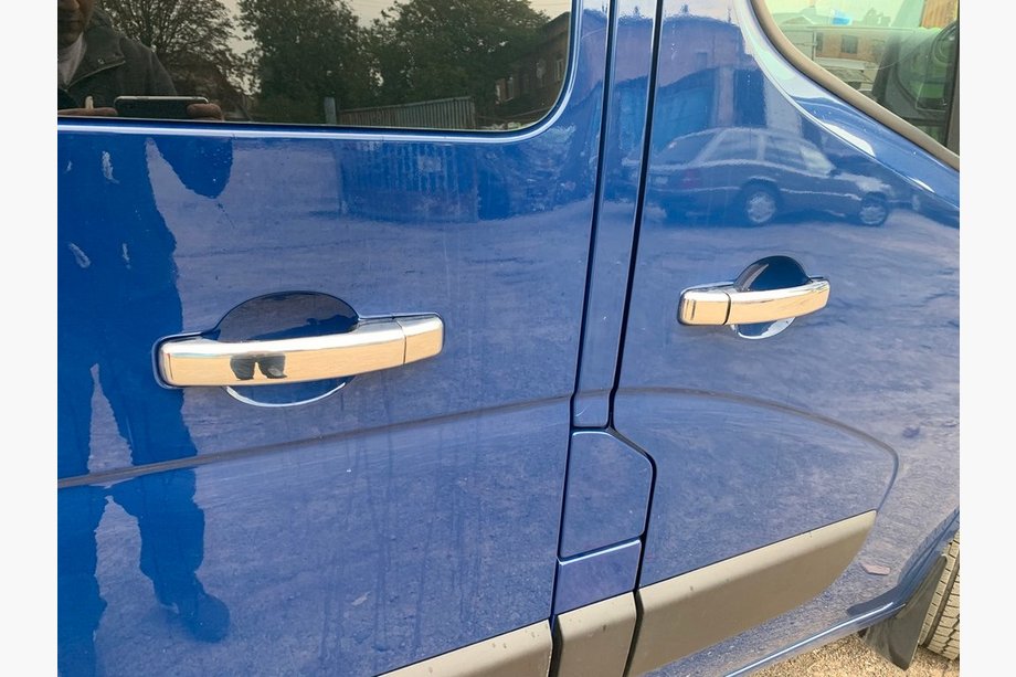 Fiat Talento 2016- Chrome Door Handle Covers (4 pcs) 1 Hole, Carmos - Chrome Plastic Image