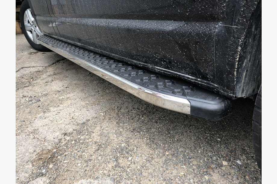 Volkswagen T5 Caravelle 2004-2010 Side Steps BlackLine (2 pcs, Aluminum) Image
