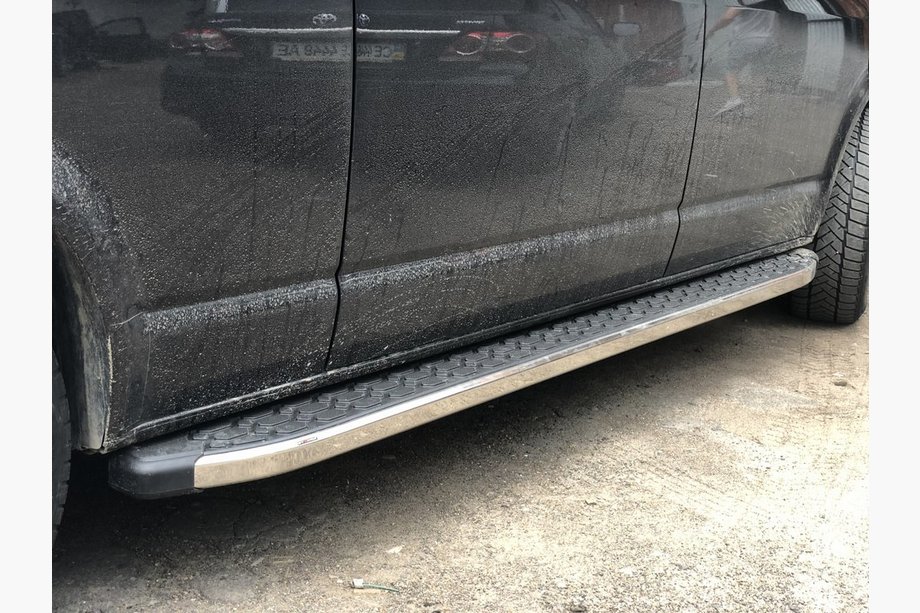 Volkswagen T5 2010-2015 Side Steps BlackLine (2 pcs, Aluminum) Image