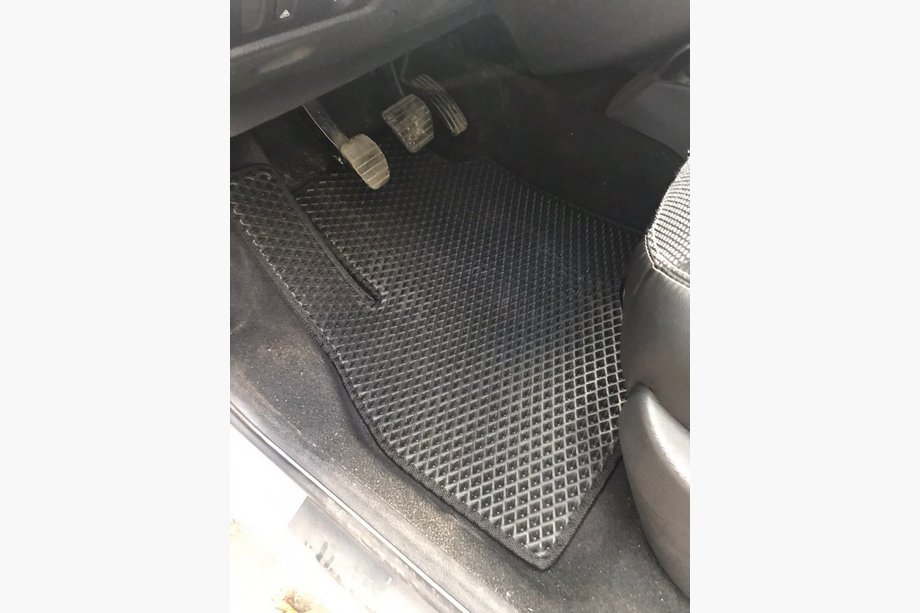 Renault Kangoo 2008–2020 EVA Floor Mats (black) Front Image