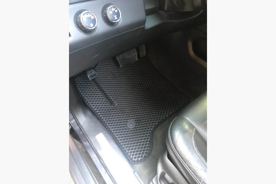 Chevrolet Suburban 2014-2019 Polyurethane Floor Mats 3 Rows (EVA, Black) Image