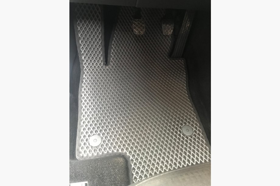 Volkswagen Jetta 2011-2018 EVA Floor Mats (black) Image