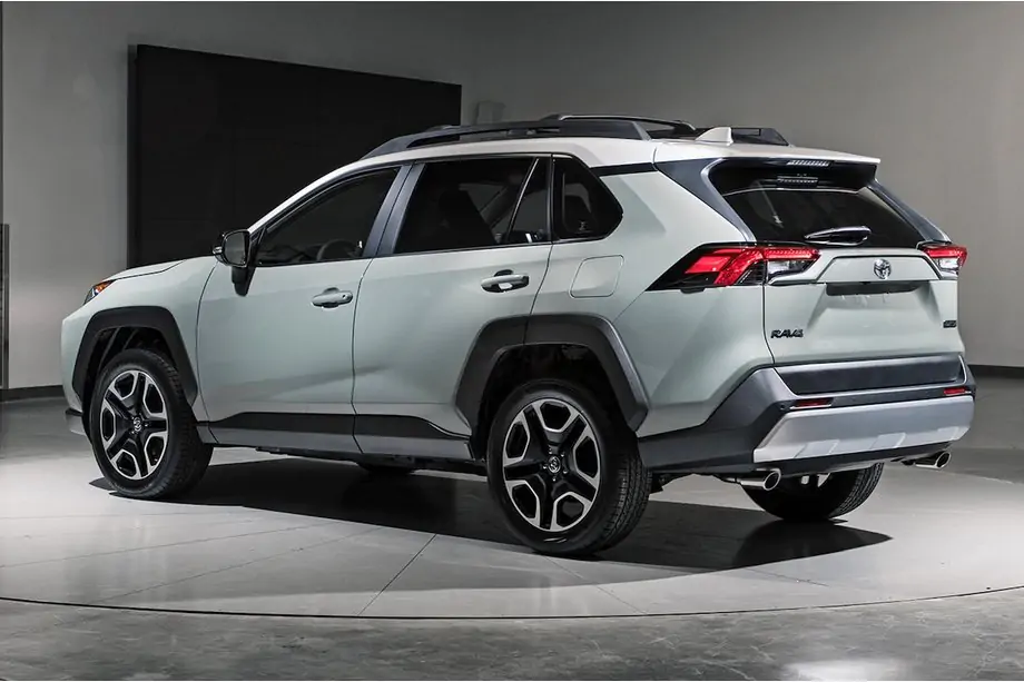 Toyota Rav 4 2019–2025 OEM Cross Bars for TRD Roof Rails (2 pcs) Image