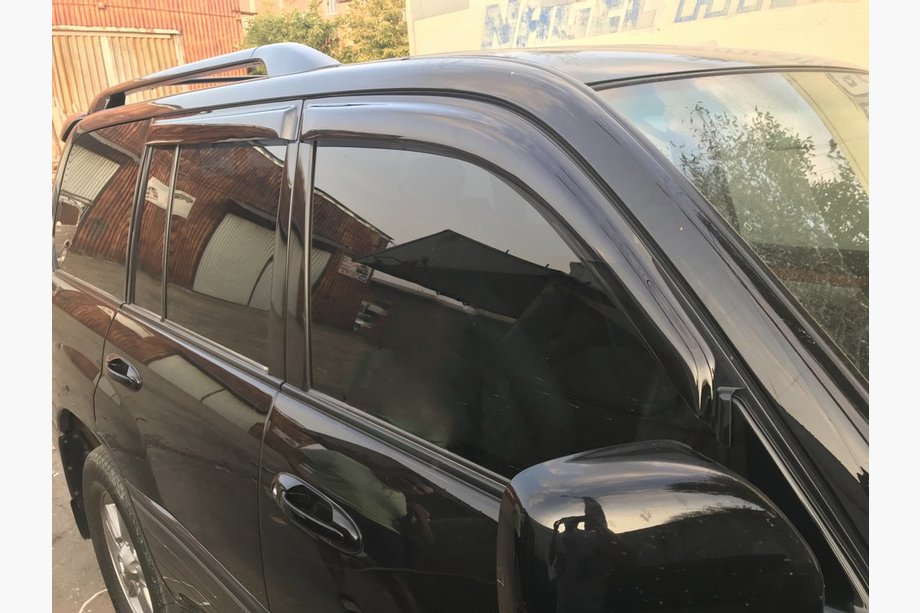 Toyota Land Cruiser 100 1998-2007 Window Deflectors (4 pcs, Niken) Image