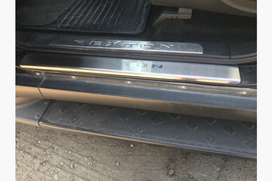 SsangYong Rexton I 2001-2017 Door Sill Covers Nataniko (4 pcs, Stainless Steel) Image
