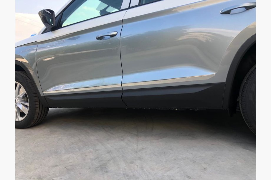 Skoda Kodiaq 2016-2023 Carmos wide stainless steel door molding Image