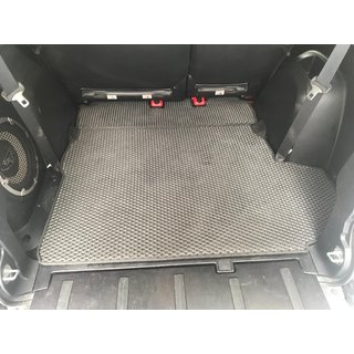 Trunk Mat (EVA, Black) 7-Seater photo 1